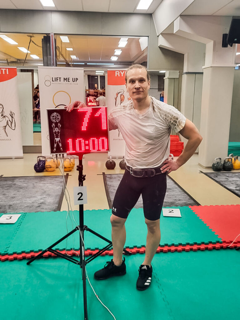 Biathlonin työntö suoritettu